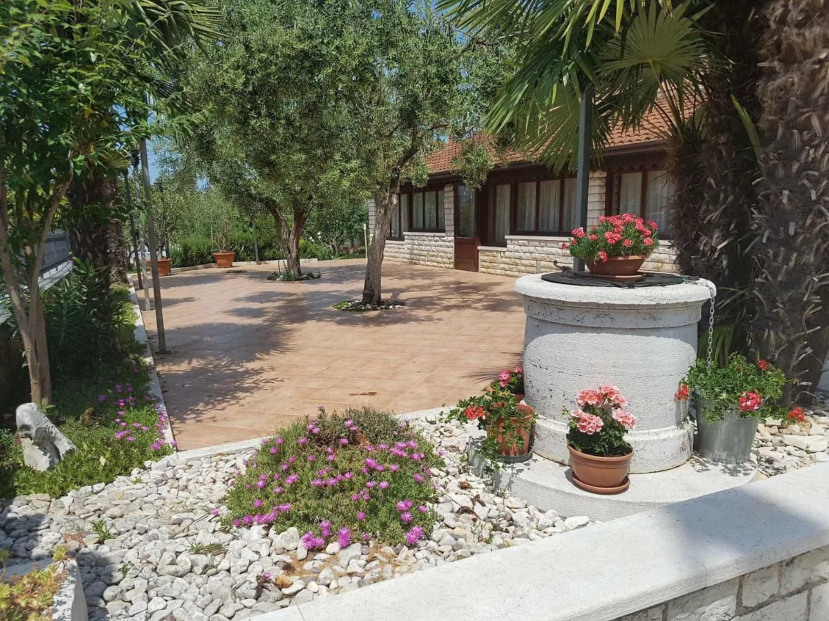 Gasthof Rooms Siesta Poreč