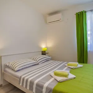 Elelina , Cres Kroatien